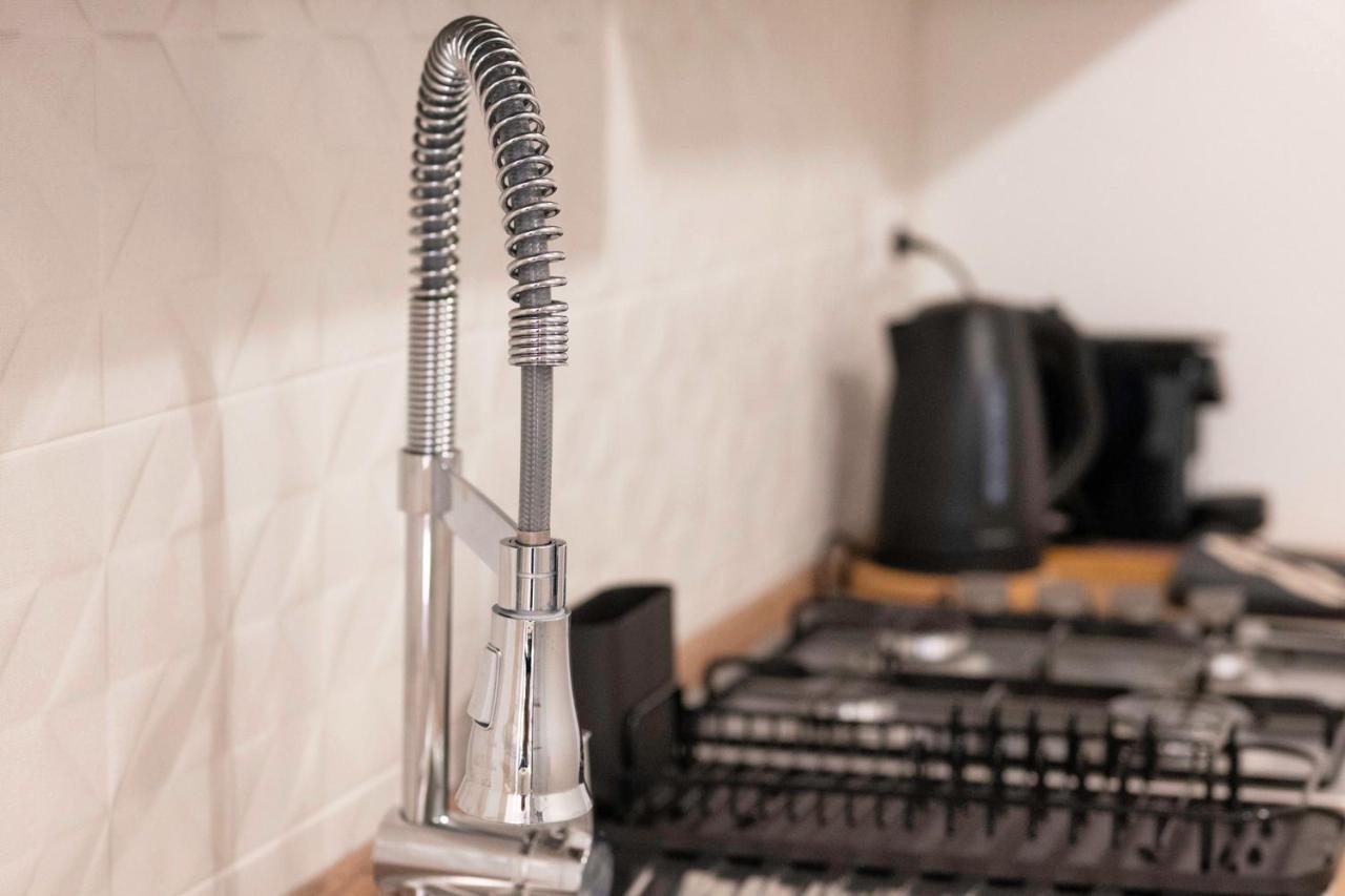 Diomira Apartment Таормина Экстерьер фото
